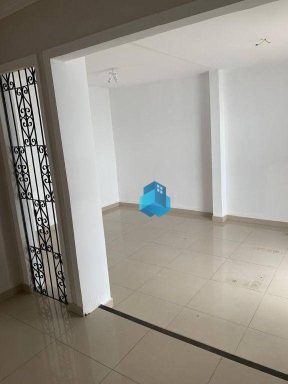 Casa à venda e aluguel com 4 quartos, 190m² - Foto 13