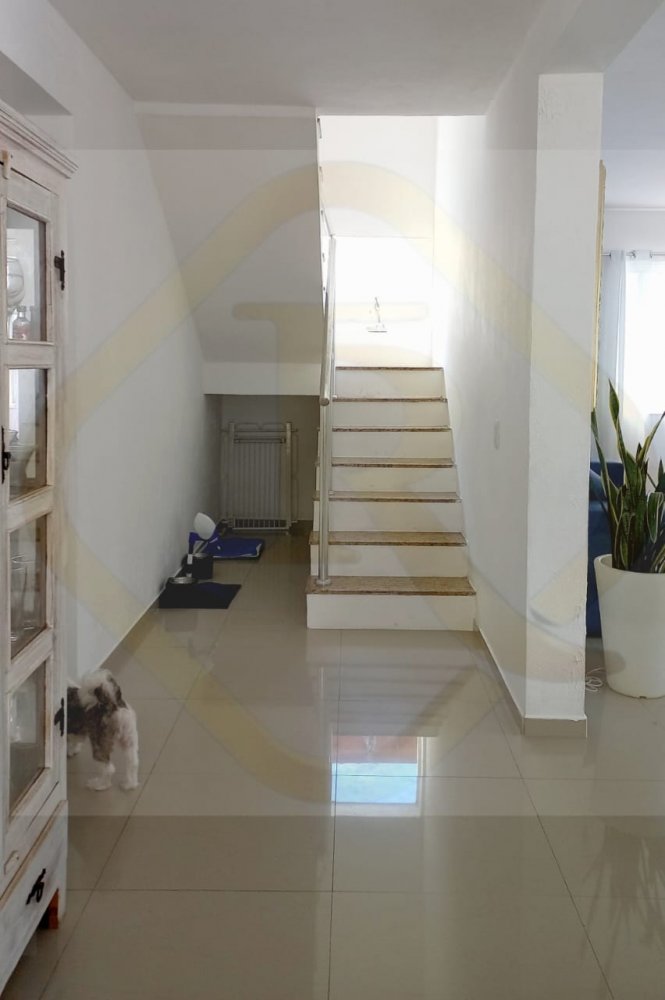 Casa de Condomínio à venda com 4 quartos, 300m² - Foto 5