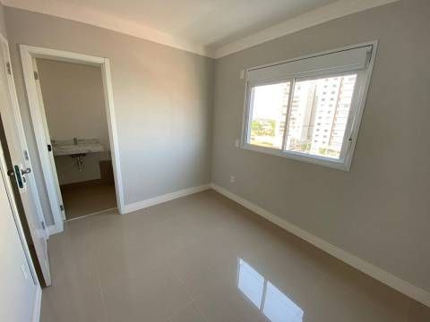 Apartamento à venda com 3 quartos, 135m² - Foto 21