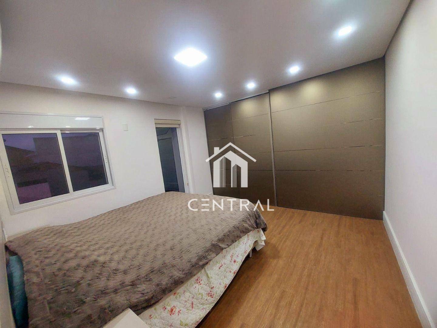 Sobrado à venda com 3 quartos, 240m² - Foto 27