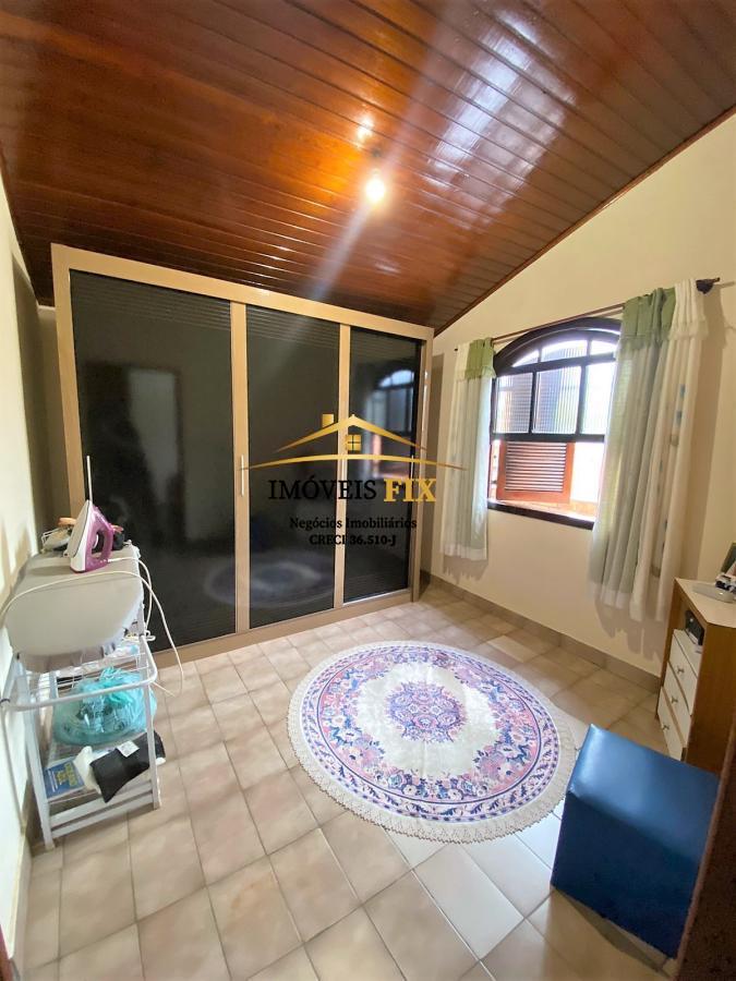 Casa à venda com 3 quartos, 159m² - Foto 18