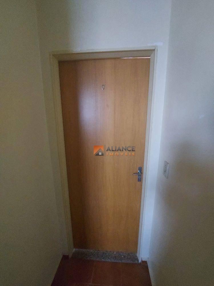 Apartamento à venda com 3 quartos, 90m² - Foto 3