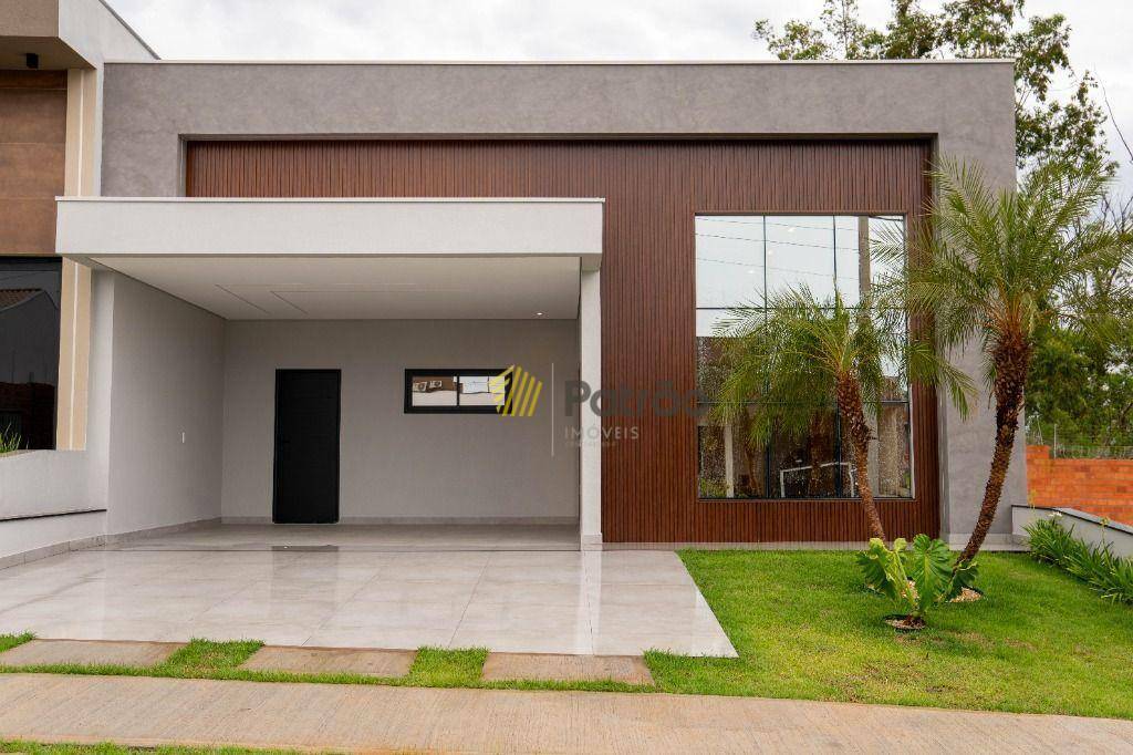 Casa de Condomínio à venda com 3 quartos, 208m² - Foto 2