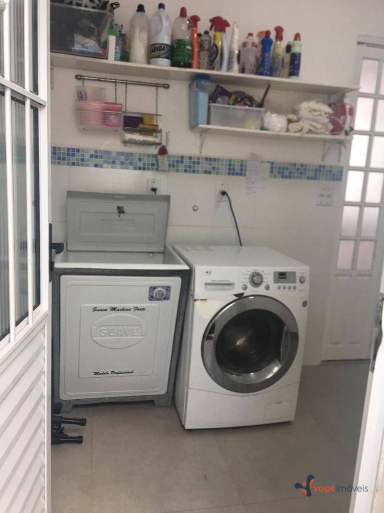 Sobrado à venda com 3 quartos, 250m² - Foto 4