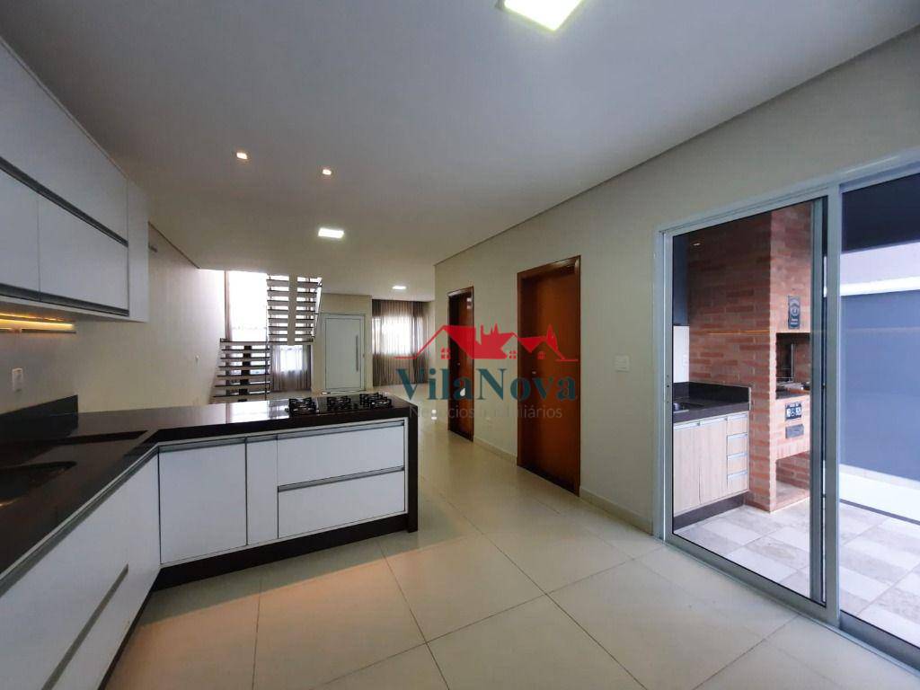 Casa de Condomínio à venda com 3 quartos, 161m² - Foto 3