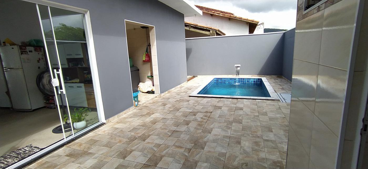 Casa à venda com 3 quartos, 250m² - Foto 7