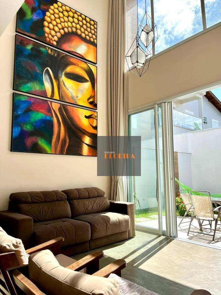 Casa à venda com 4 quartos, 163m² - Foto 1