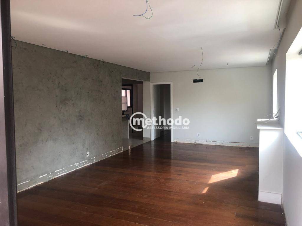 Apartamento à venda com 3 quartos, 157m² - Foto 4