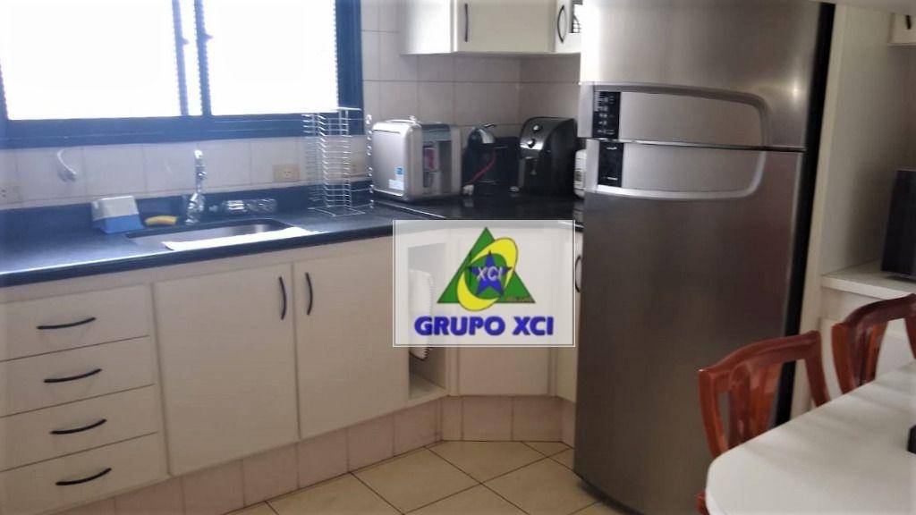 Apartamento à venda com 3 quartos, 115m² - Foto 13