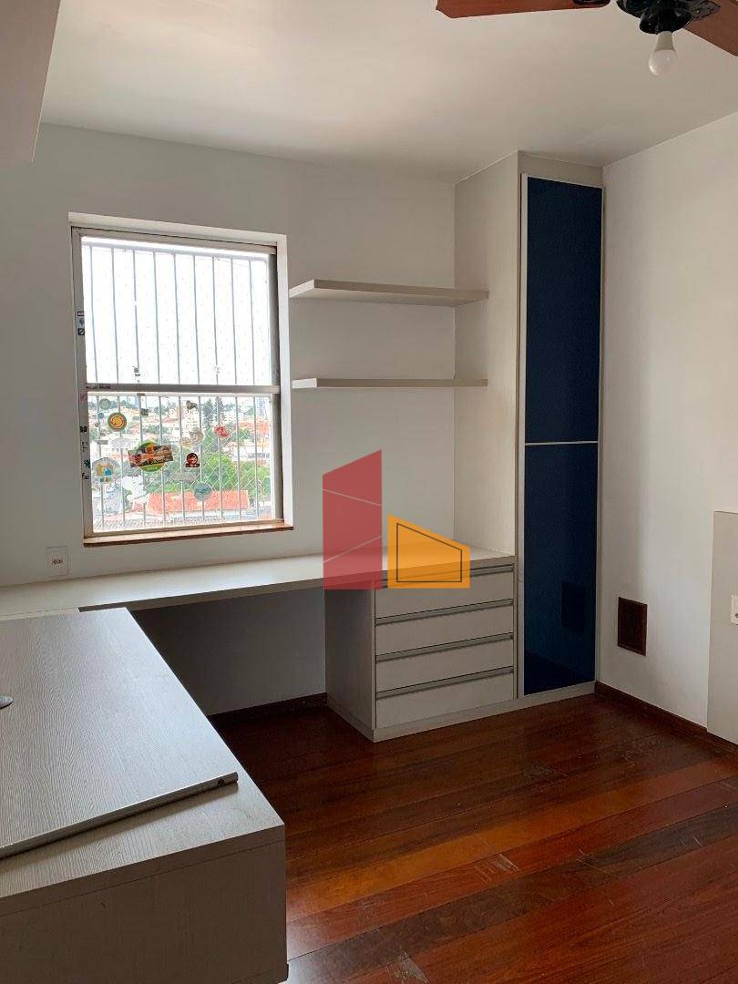 Apartamento à venda com 4 quartos, 195m² - Foto 24