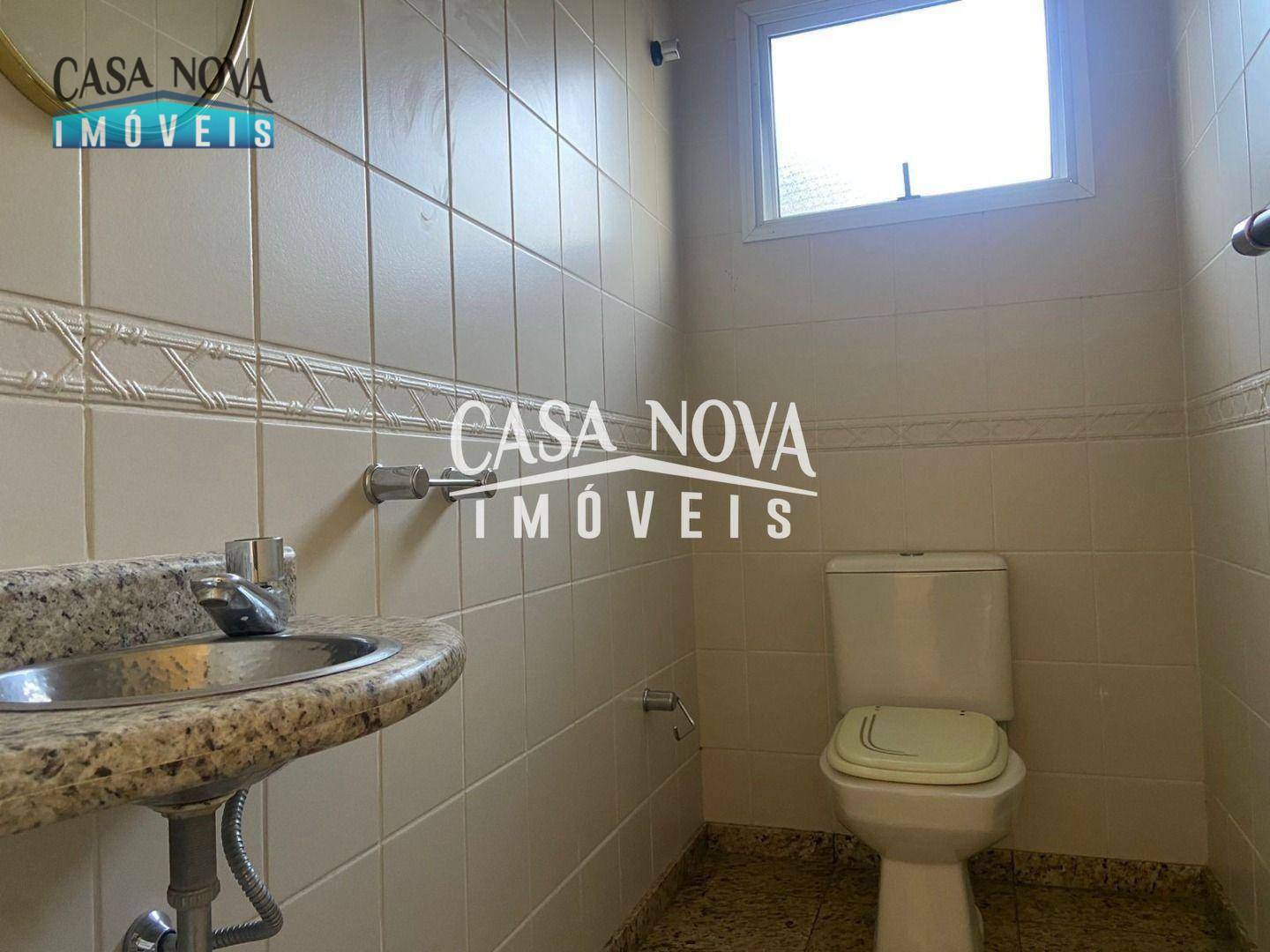 Casa de Condomínio para alugar com 3 quartos, 350m² - Foto 13