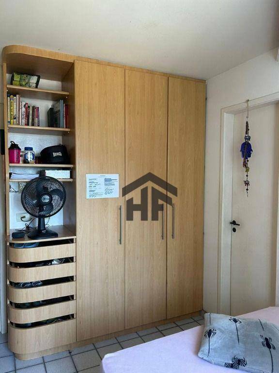 Apartamento à venda com 4 quartos, 157m² - Foto 17