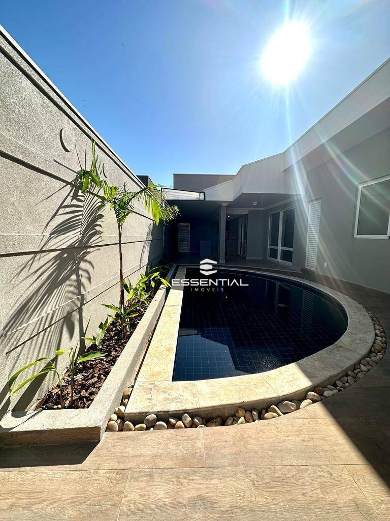 Casa à venda e aluguel com 3 quartos, 238m² - Foto 11