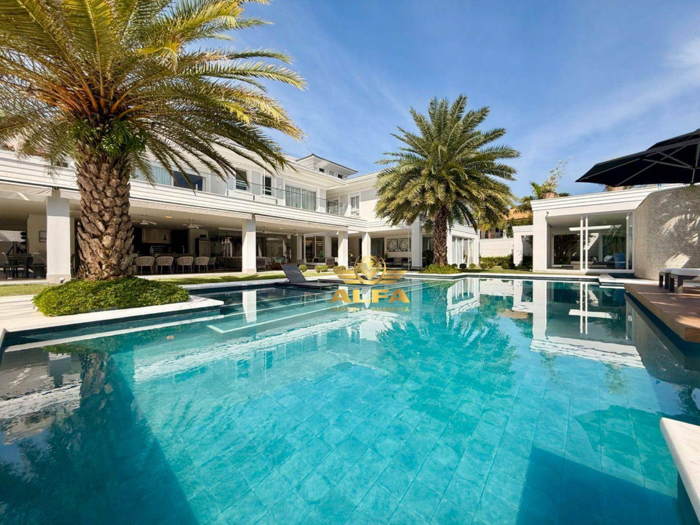 Casa de Condomínio à venda com 8 quartos, 1055m² - Foto 1