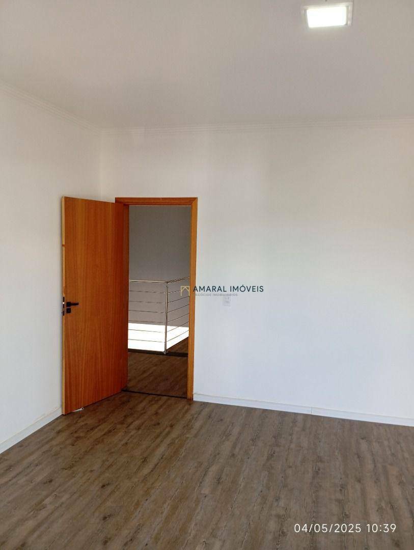 Sobrado à venda com 4 quartos, 200m² - Foto 18