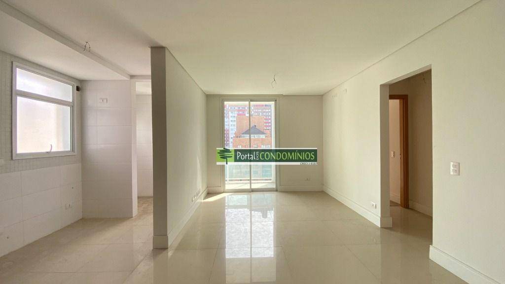 Apartamento à venda com 3 quartos, 95m² - Foto 31