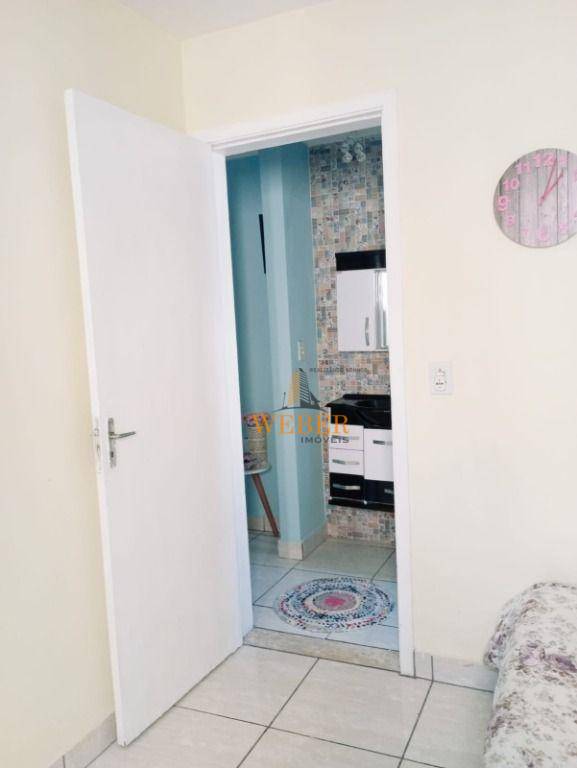 Apartamento à venda com 2 quartos, 42m² - Foto 15