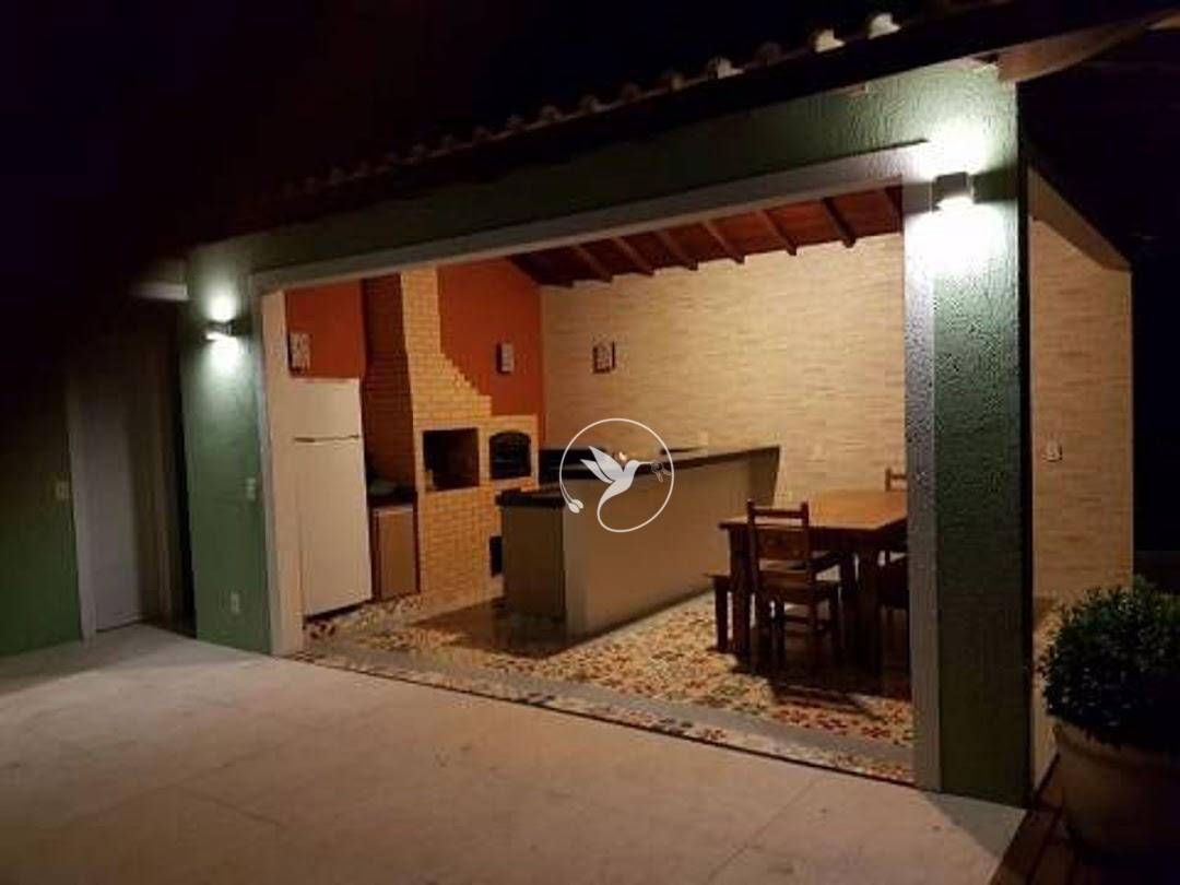 Casa de Condomínio à venda com 4 quartos, 260m² - Foto 4