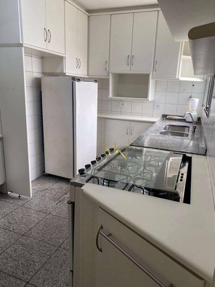 Apartamento à venda com 3 quartos, 134m² - Foto 6