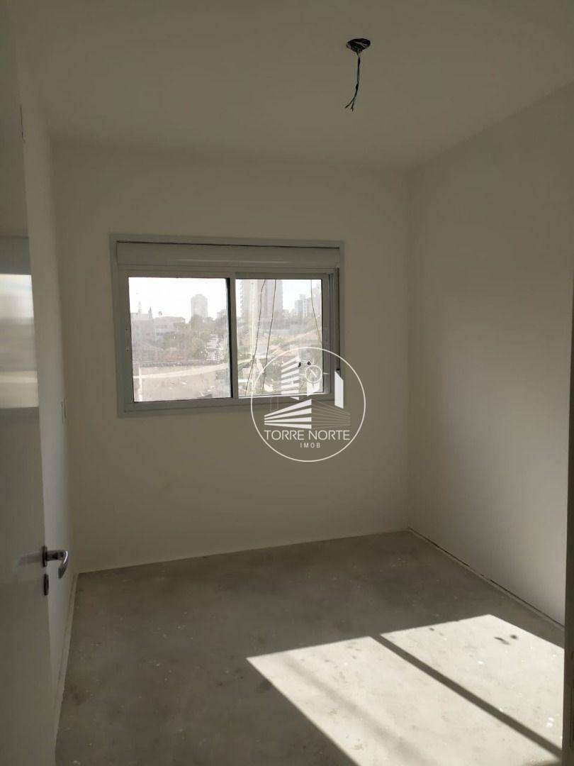 Apartamento à venda com 3 quartos, 205m² - Foto 3