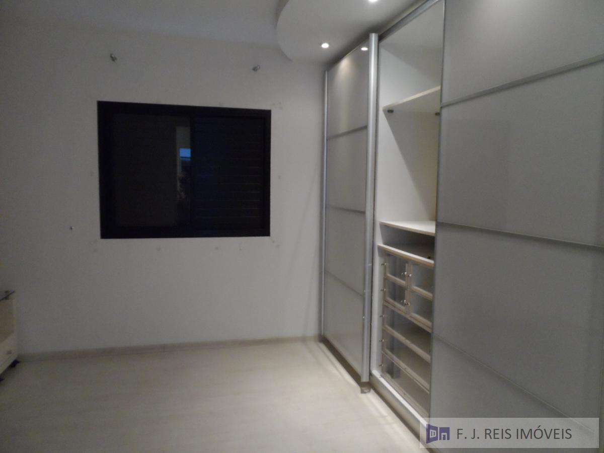 Apartamento à venda com 3 quartos, 180m² - Foto 18