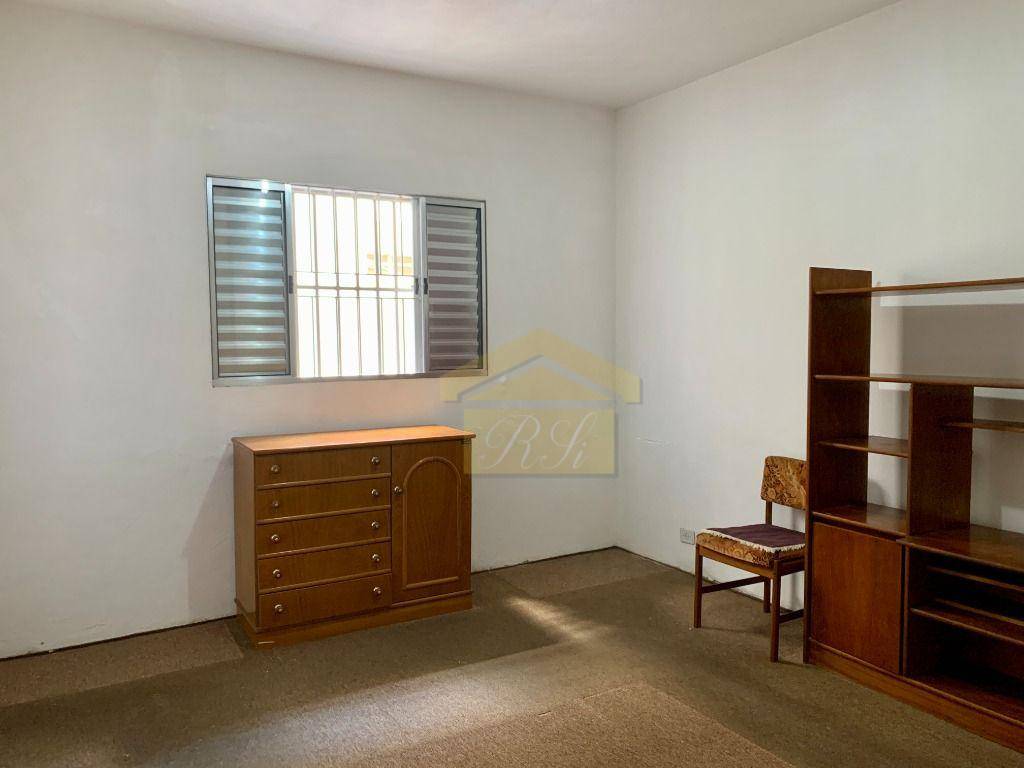 Casa à venda com 5 quartos, 236m² - Foto 14