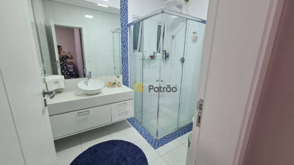 Sobrado à venda com 6 quartos, 585m² - Foto 22