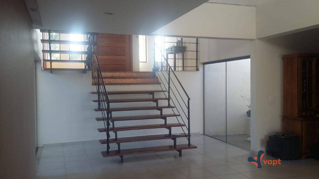 Casa de Condomínio à venda com 3 quartos, 420m² - Foto 3