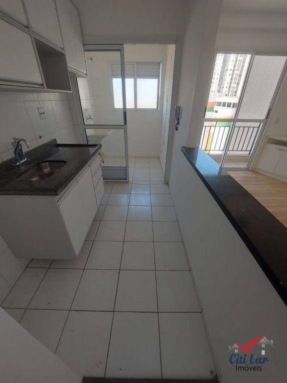 Apartamento à venda com 2 quartos, 45m² - Foto 10