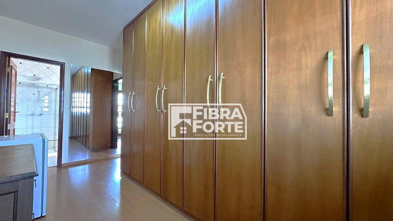 Casa à venda com 4 quartos, 287m² - Foto 31