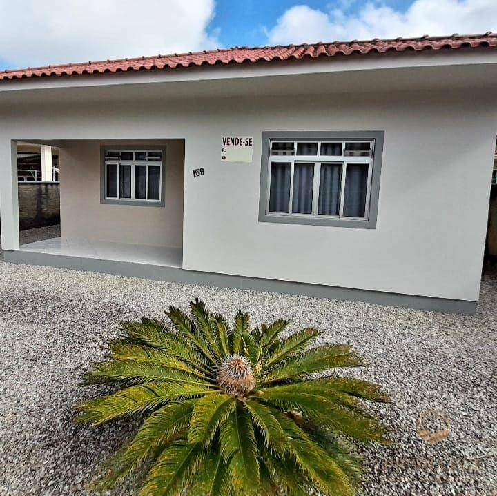 Casa à venda com 3 quartos, 80m² - Foto 1