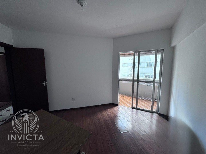 Apartamento à venda com 3 quartos, 134m² - Foto 10