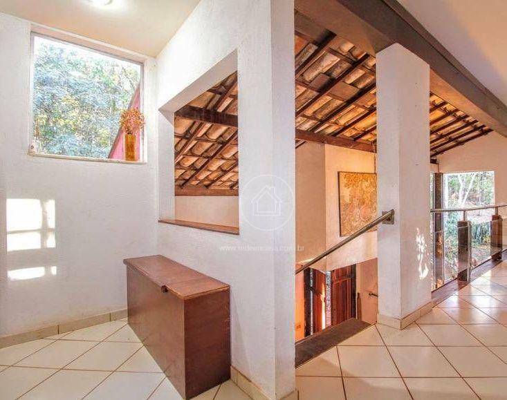 Casa à venda e aluguel com 4 quartos, 300m² - Foto 10