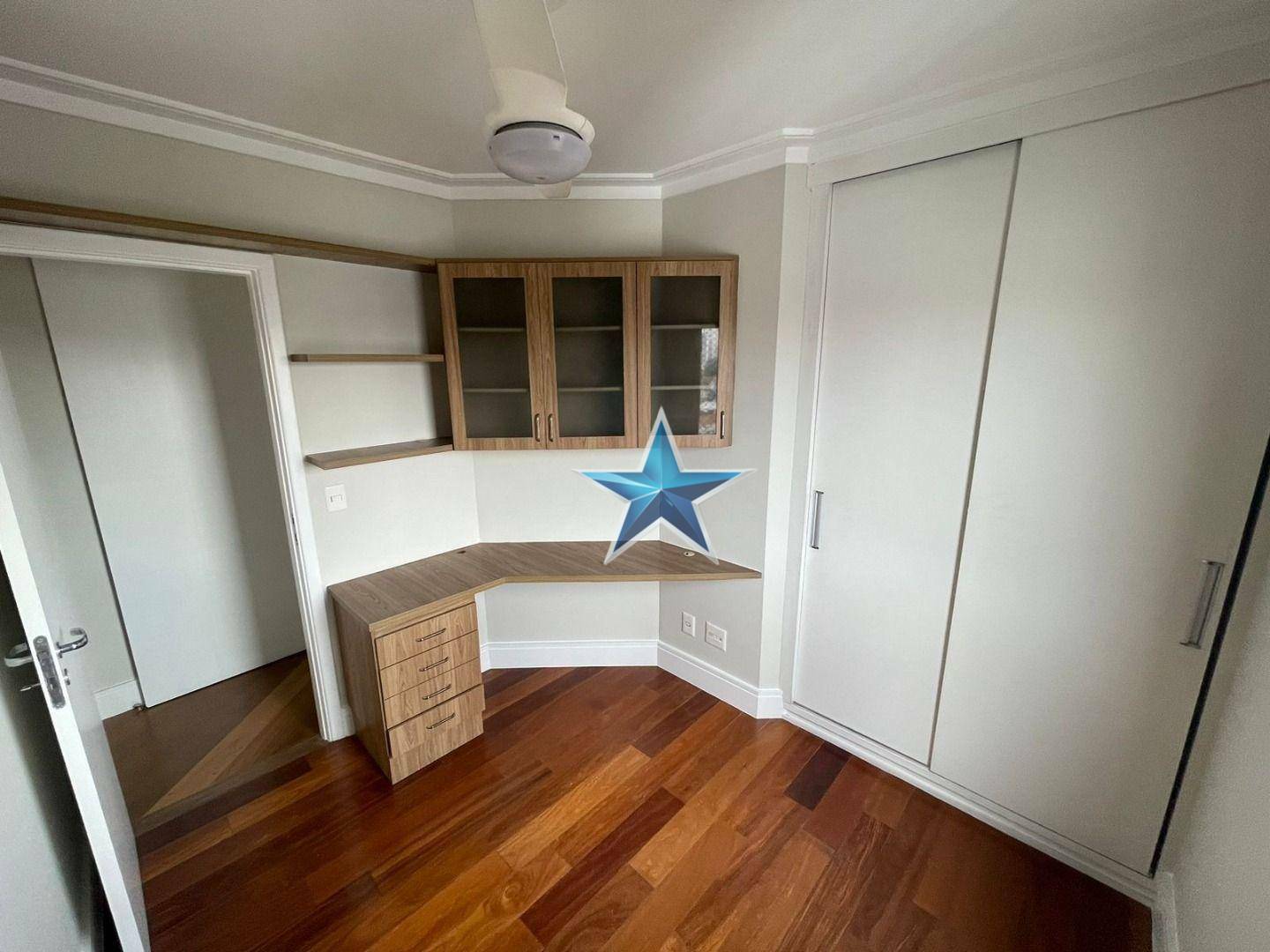 Apartamento para alugar com 3 quartos, 130m² - Foto 11