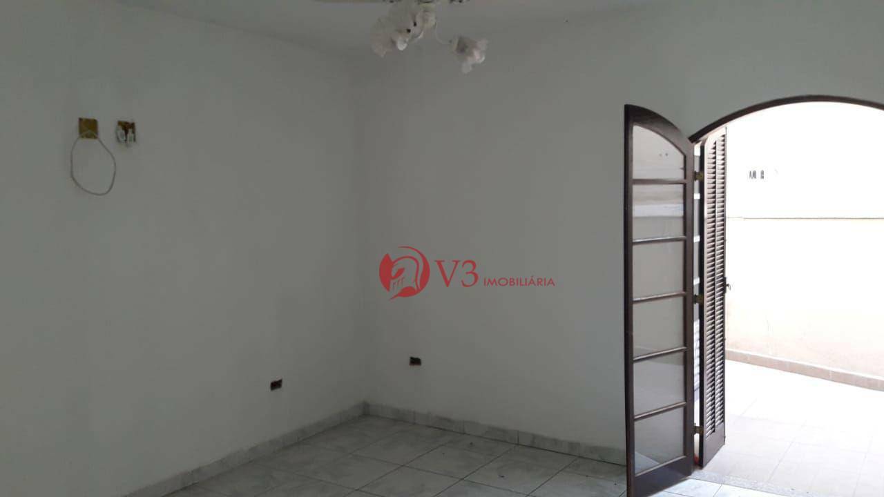 Casa à venda com 3 quartos, 700m² - Foto 17