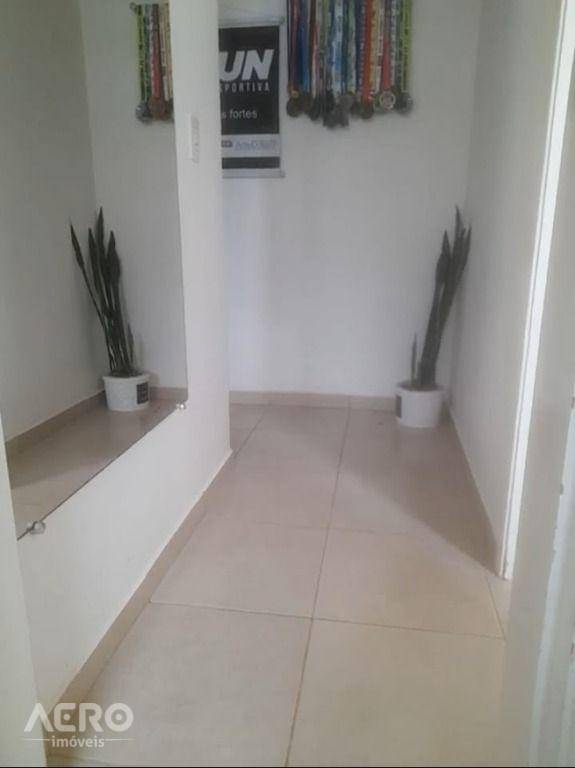 Apartamento à venda com 2 quartos, 48m² - Foto 9