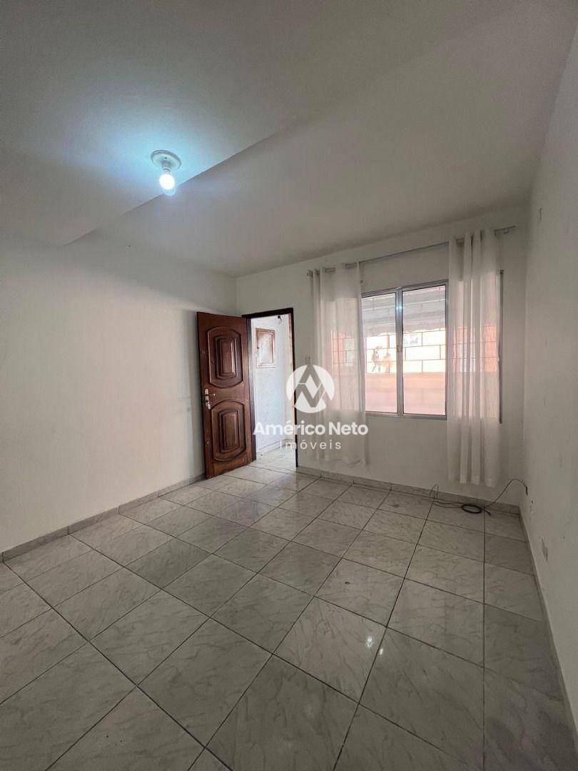 Sobrado à venda com 2 quartos, 150m² - Foto 3