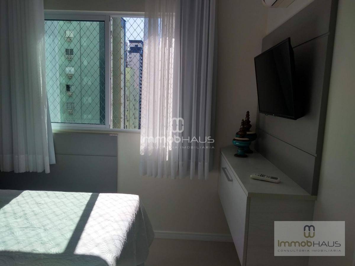 Apartamento à venda com 3 quartos, 120m² - Foto 18