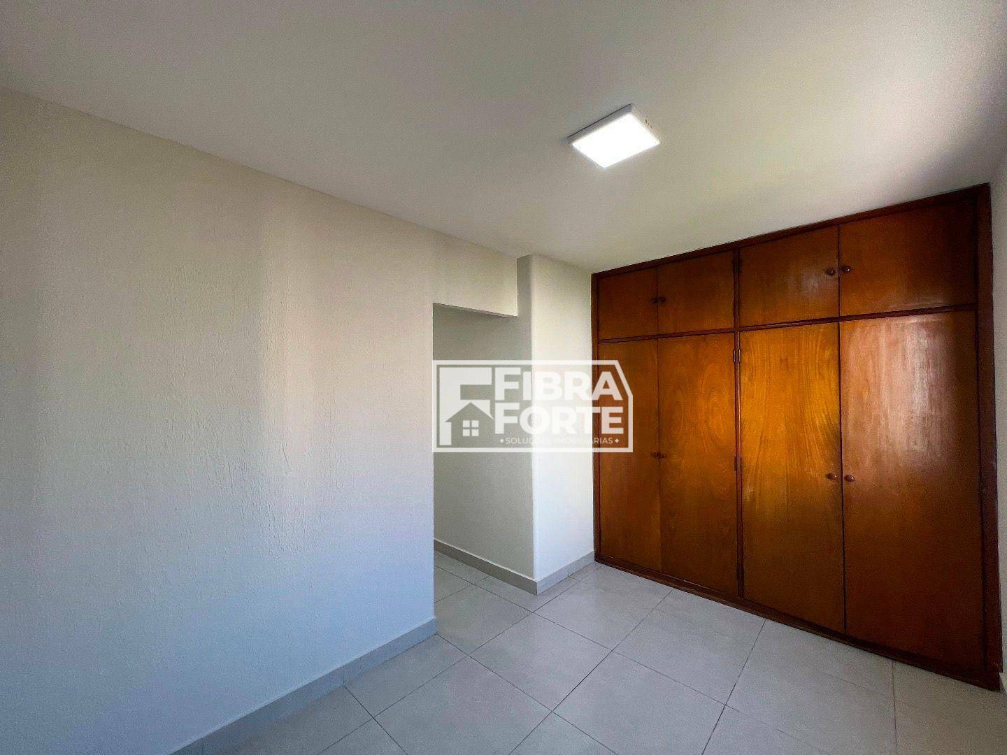 Apartamento para alugar com 1 quarto, 40m² - Foto 14