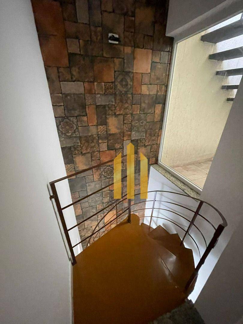 Sobrado à venda e aluguel com 3 quartos, 130m² - Foto 13