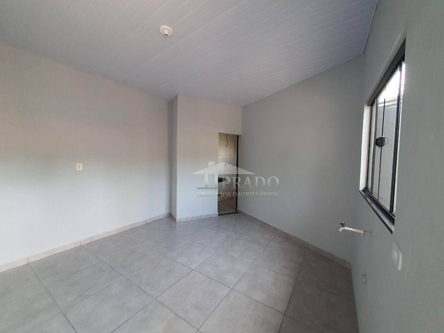 Casa à venda com 4 quartos, 200m² - Foto 31