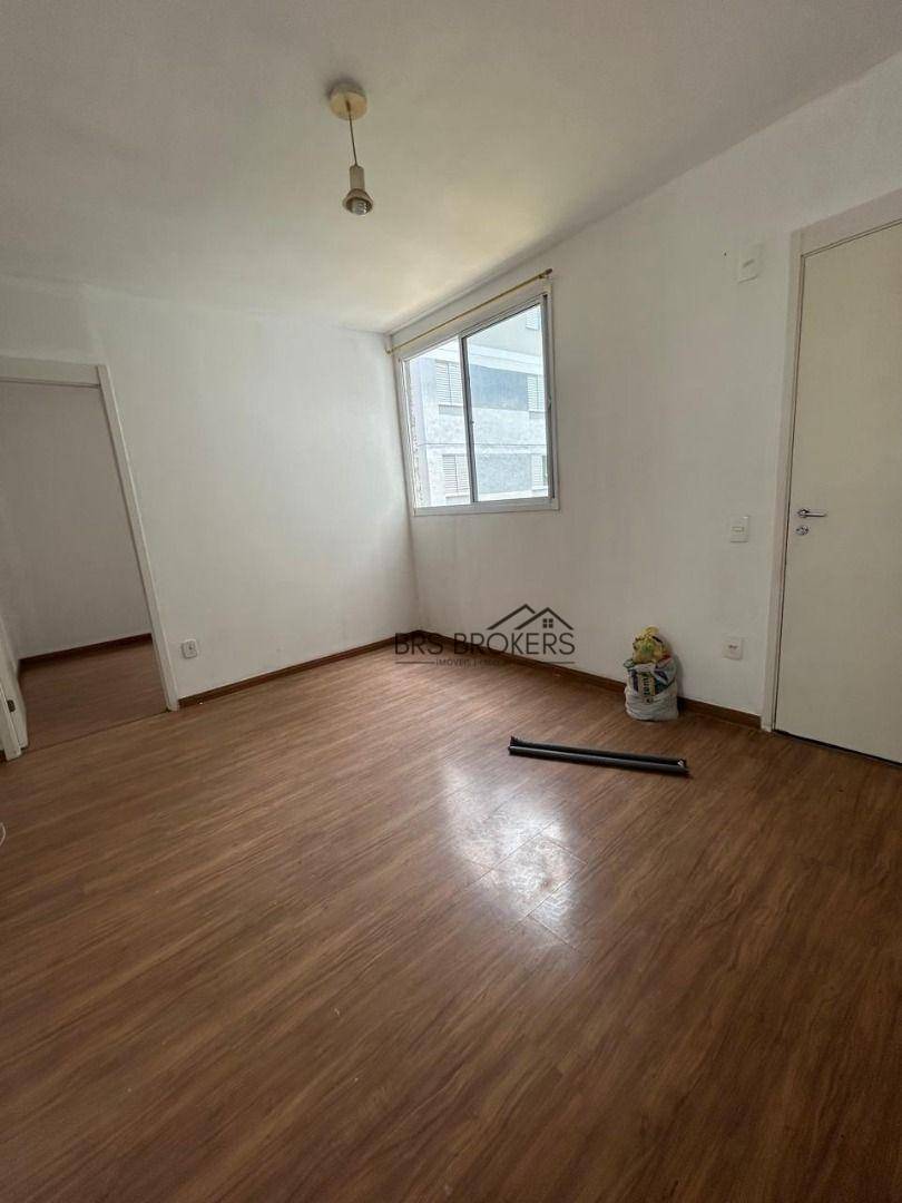 Apartamento à venda com 2 quartos, 44m² - Foto 9