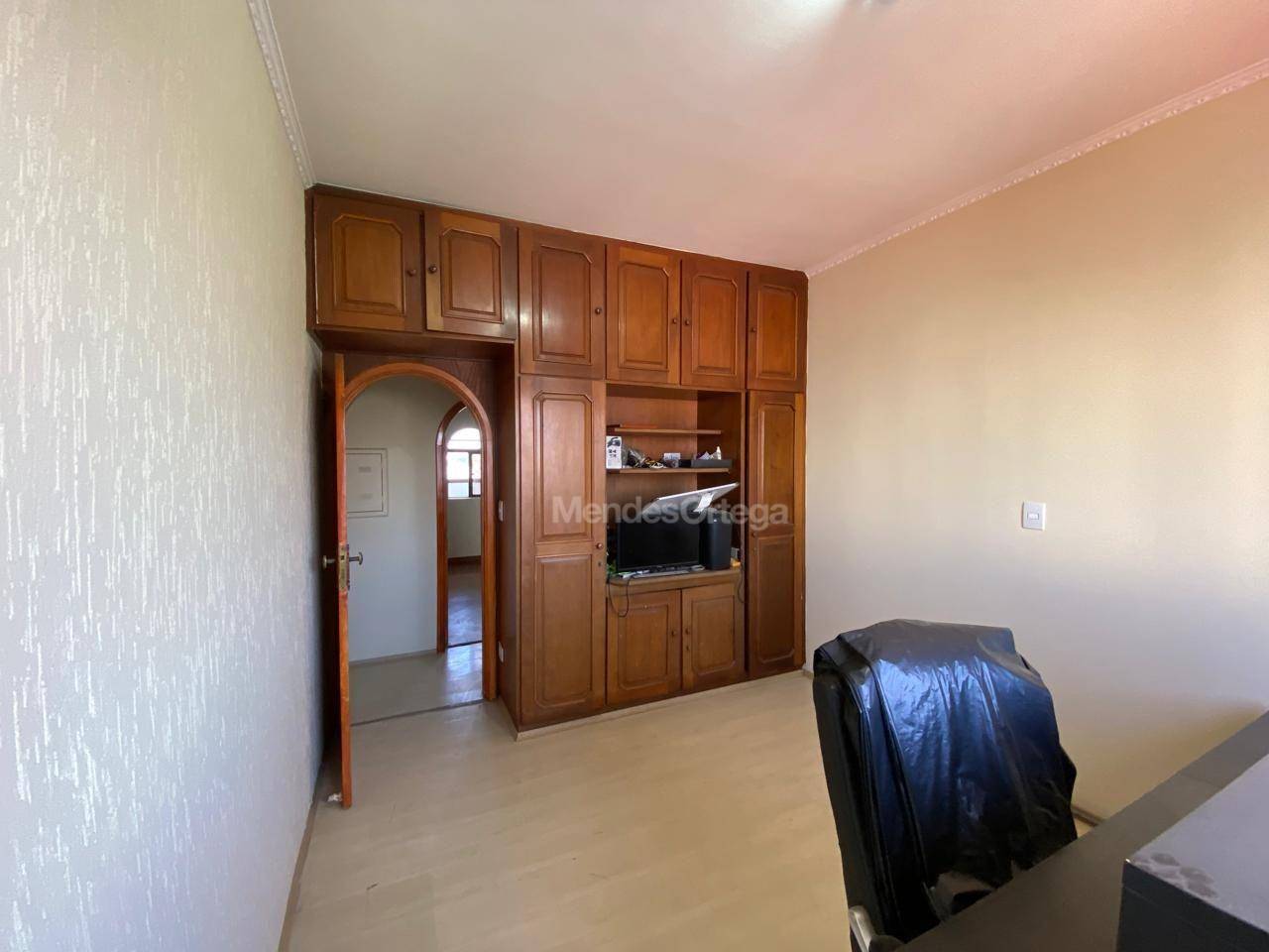 Apartamento à venda com 3 quartos, 249m² - Foto 10