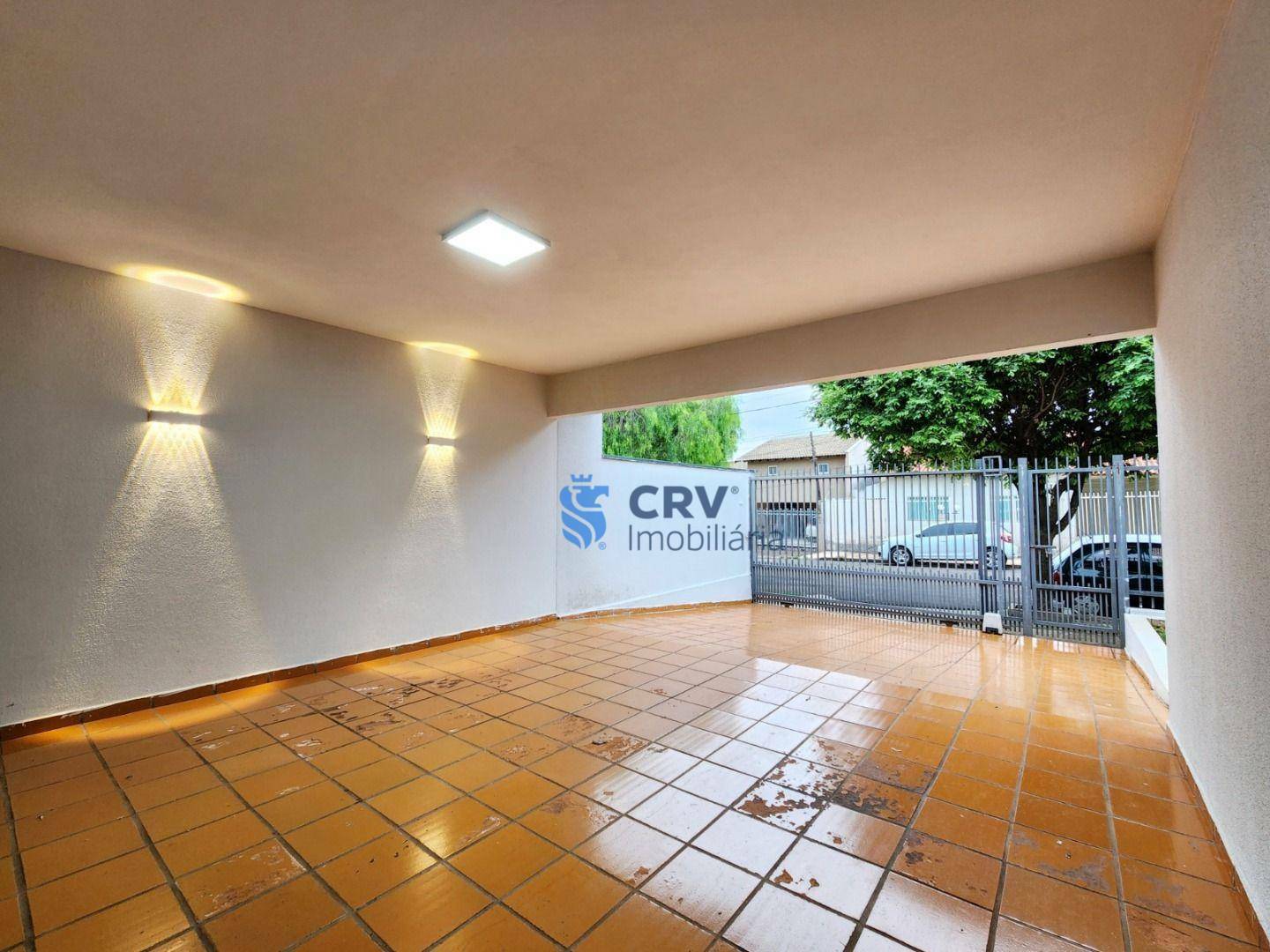 Casa para alugar com 3 quartos, 191m² - Foto 3