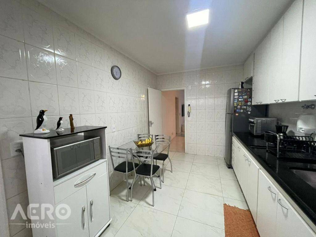 Apartamento à venda com 3 quartos, 100m² - Foto 6