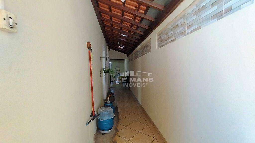 Casa à venda com 2 quartos, 184m² - Foto 20