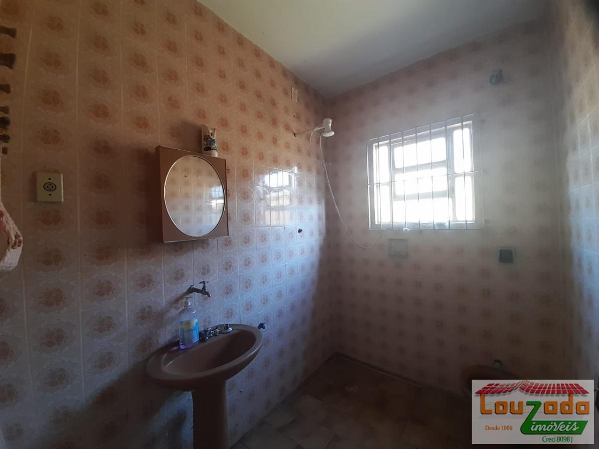 Casa à venda com 2 quartos, 300m² - Foto 4