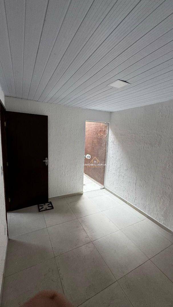 Casa à venda com 5 quartos, 200m² - Foto 44