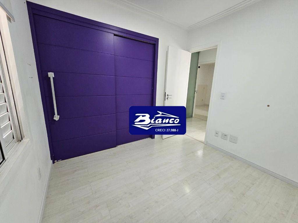 Sobrado à venda com 3 quartos, 100m² - Foto 4
