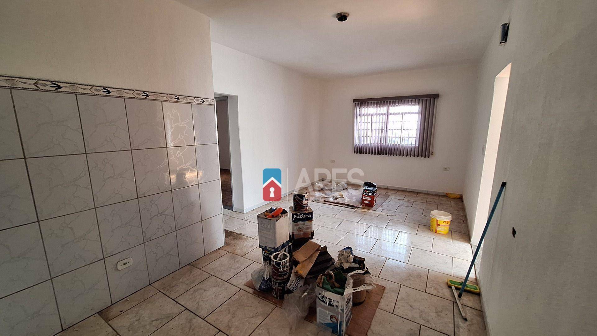 Casa para alugar com 2 quartos, 80m² - Foto 9